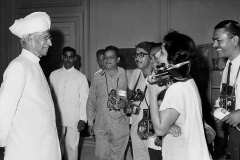 Homai Vyarawalla, Amarnath and other photographers with Dr Radhakrishnan. Rashtrapati Bhawan, Delhi early 1960s